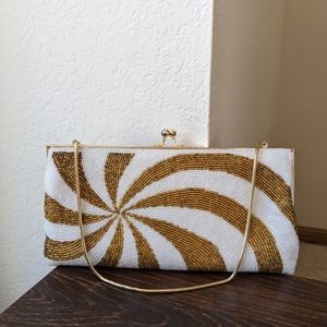 Vintage White and Gold Spiral Psychadelic Design Beaded Evening Purse Clutch